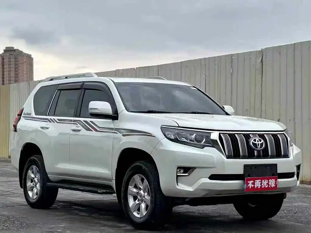 Toyota Prado 2016 — фото 3