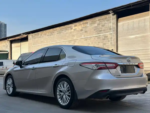 Toyota Camry 2019