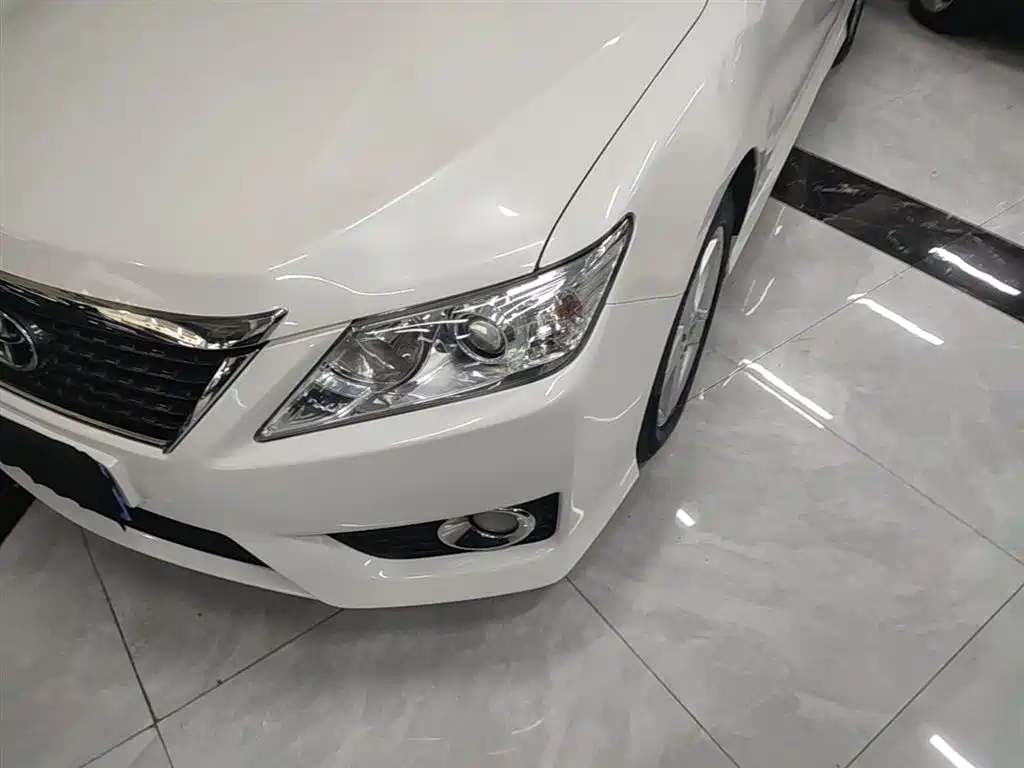 Toyota Camry 2014 — фото 24