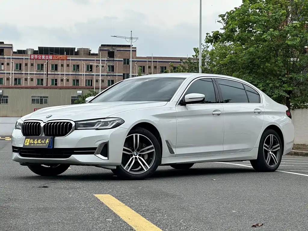 BMW 5 Series 2023