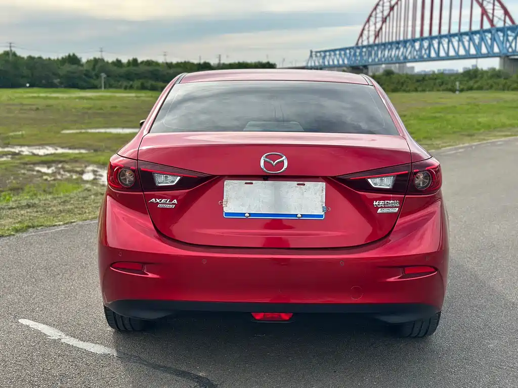 Mazda 3 Axela 2015 — фото 14