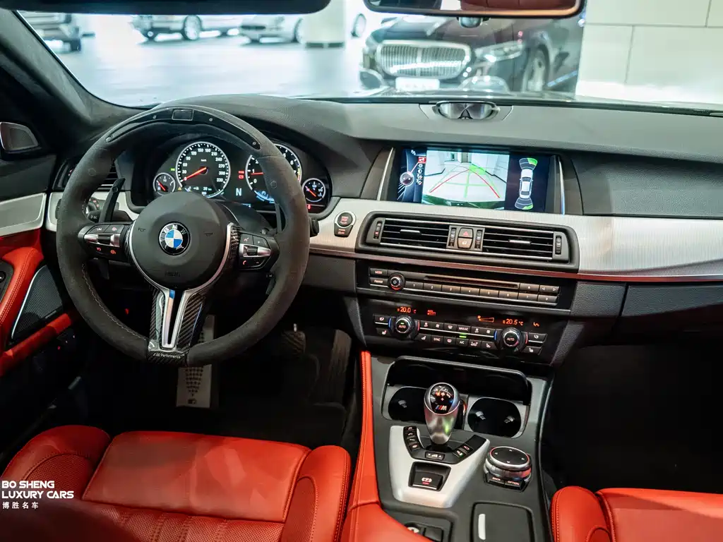 BMW M5 2017 — фото 12