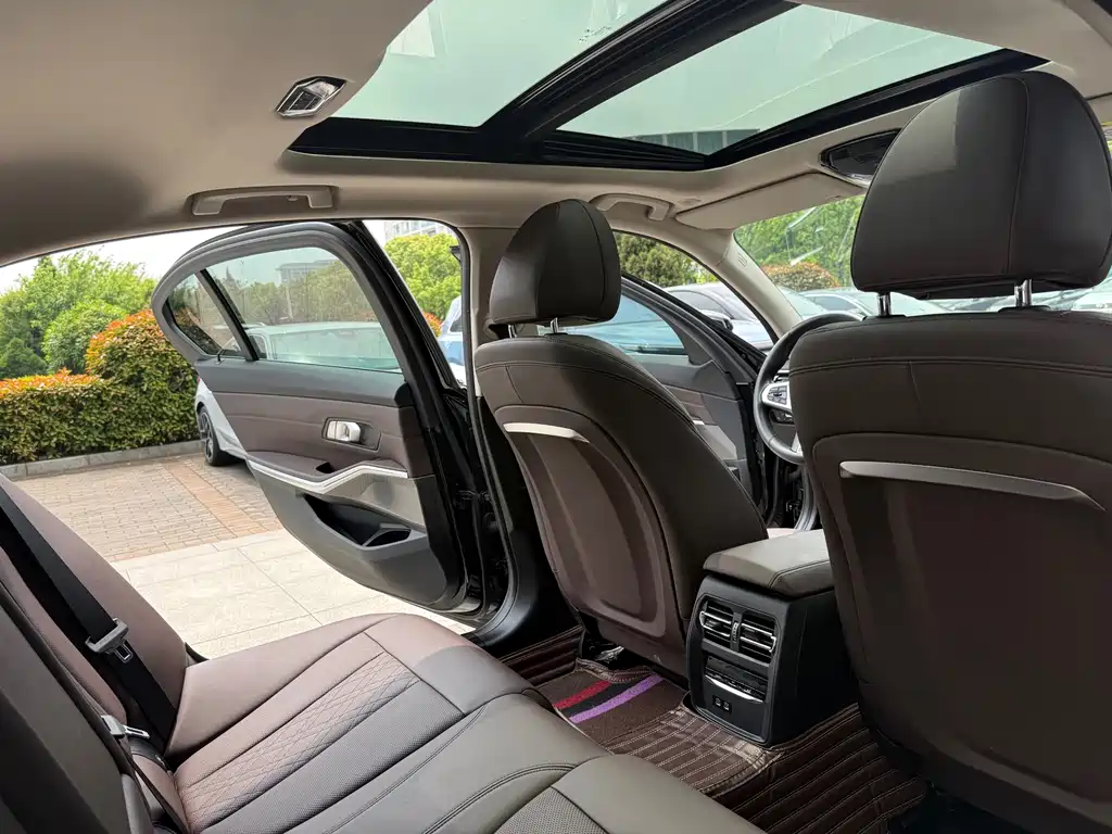 BMW i3 2023 — фото 10