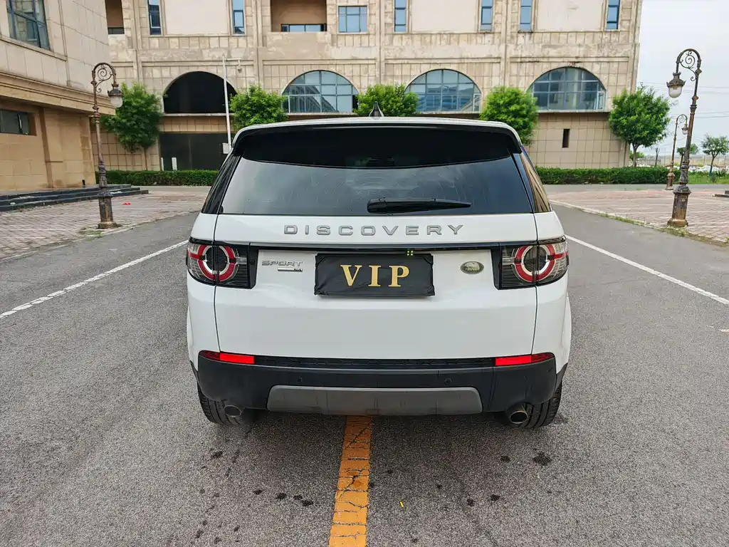 Land Rover Discovery Sport 2017 — фото 16