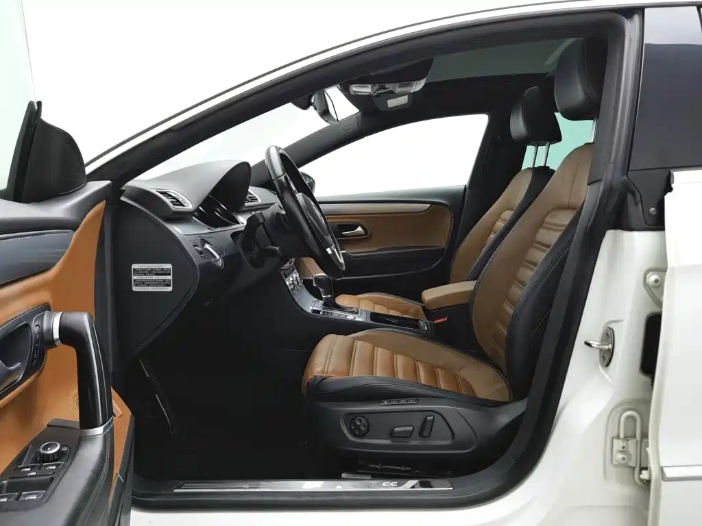 Volkswagen CC 2015 — фото 10