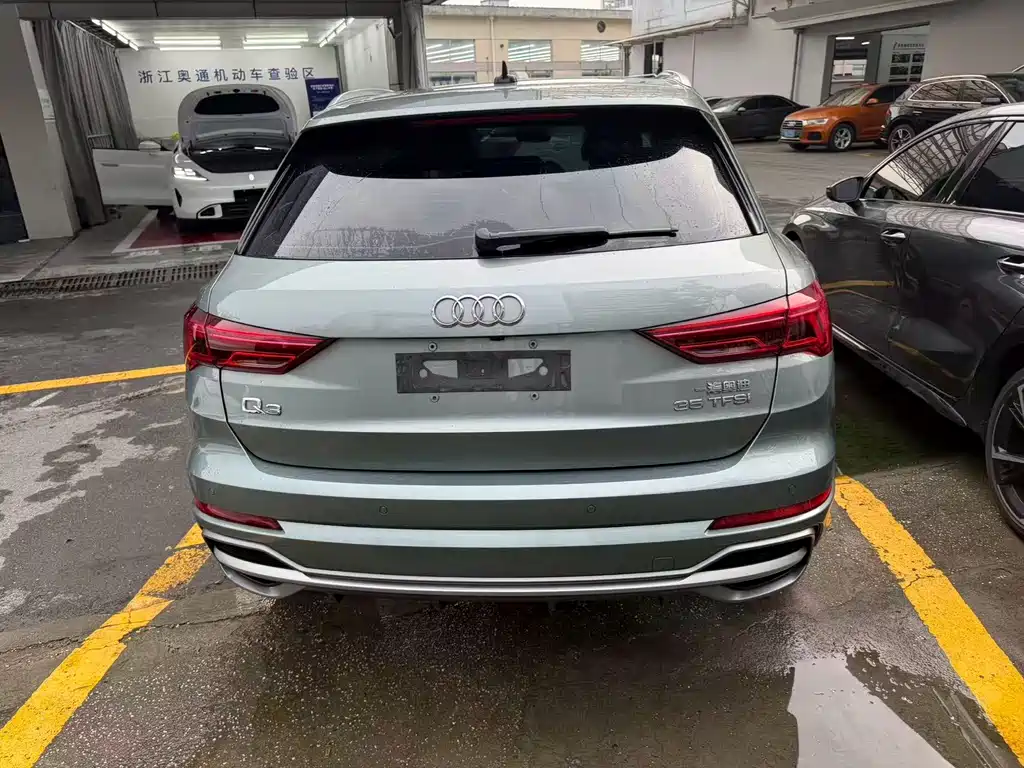 Audi Q3 2022 — фото 11