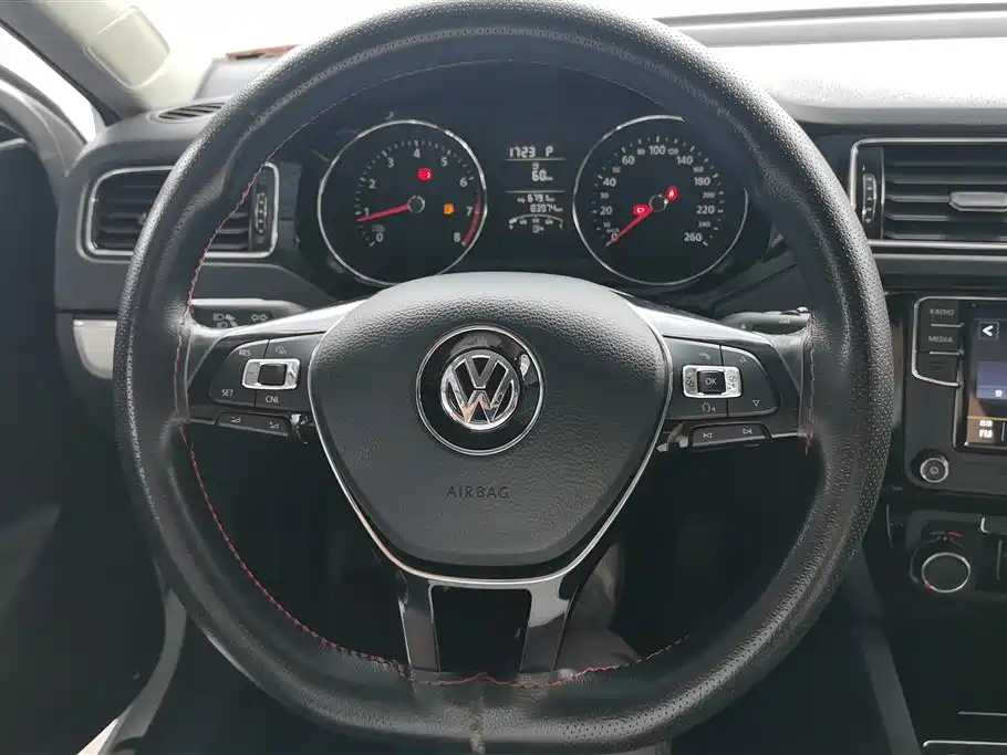 Volkswagen Sagitar 2019 — фото 15