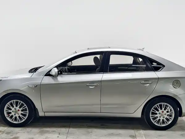 Changan Eado 2013