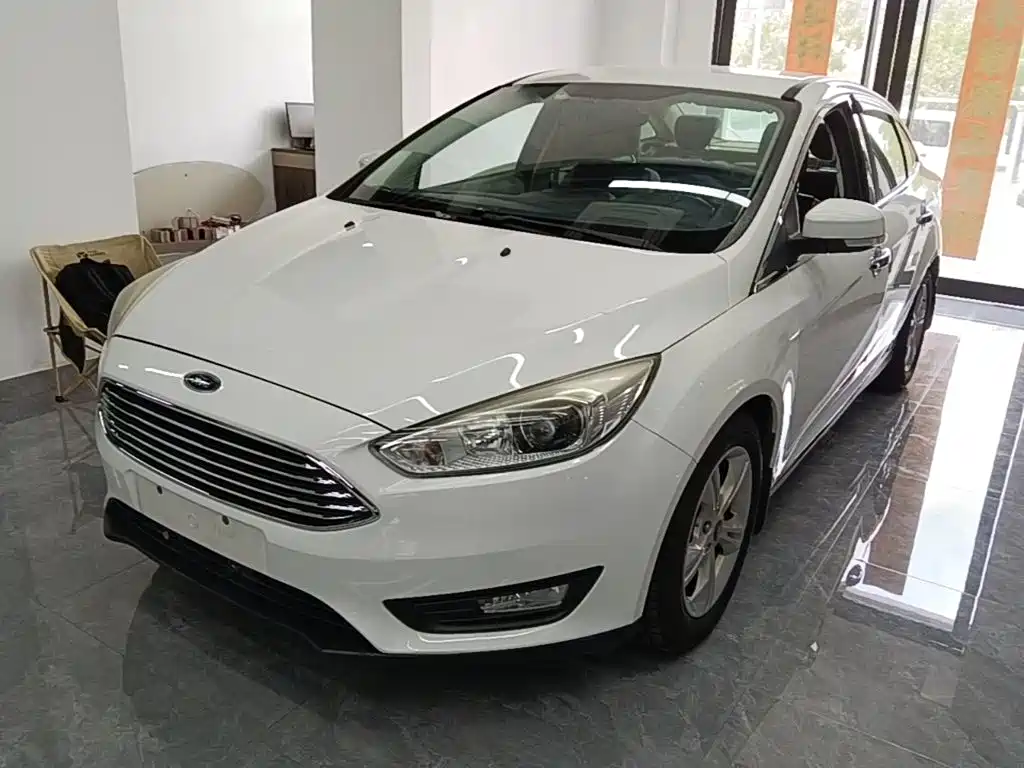 Ford Focus 2016 — фото 1