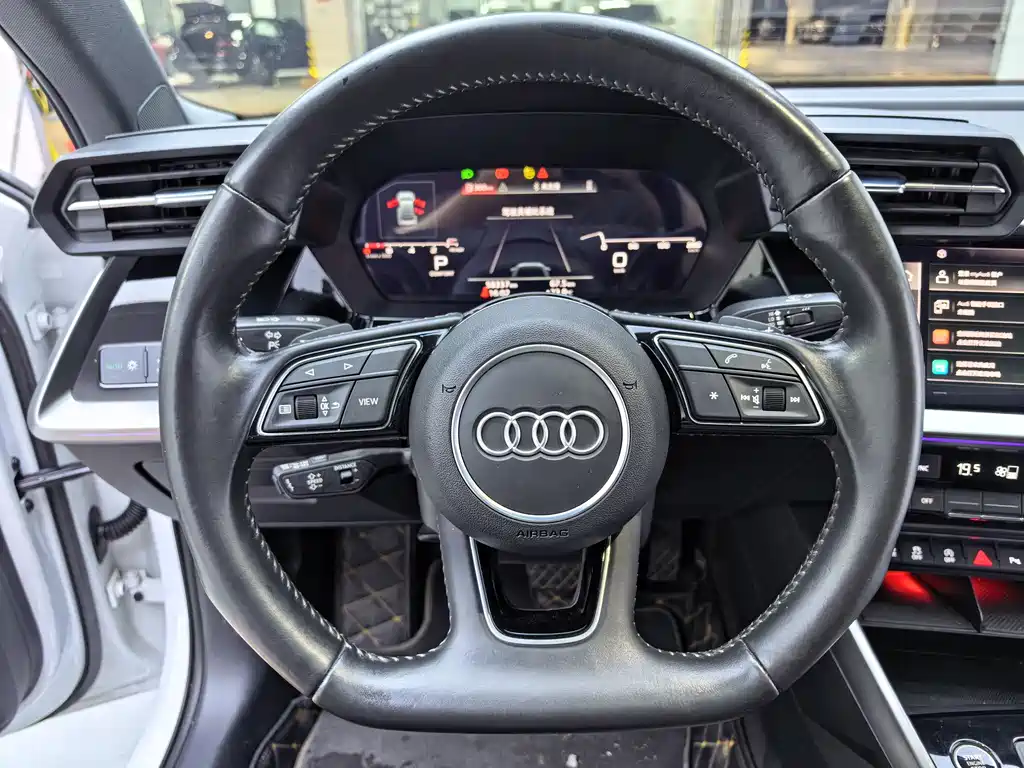 Audi A3 2021 — фото 18