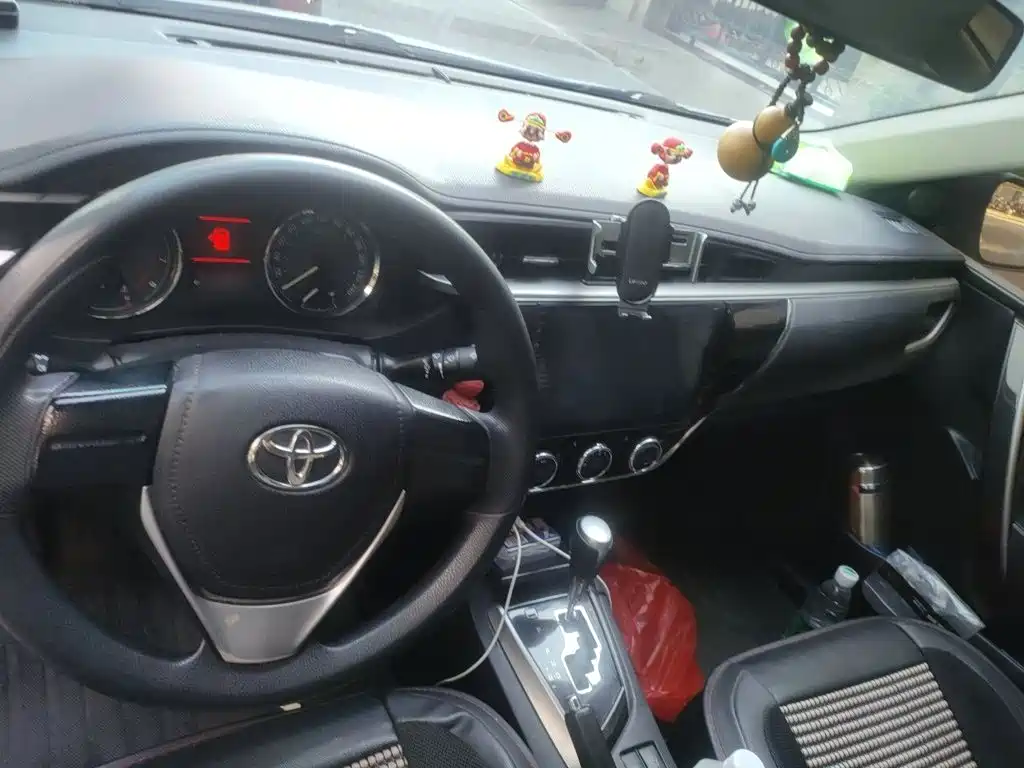 Toyota Corolla 2016 — фото 13