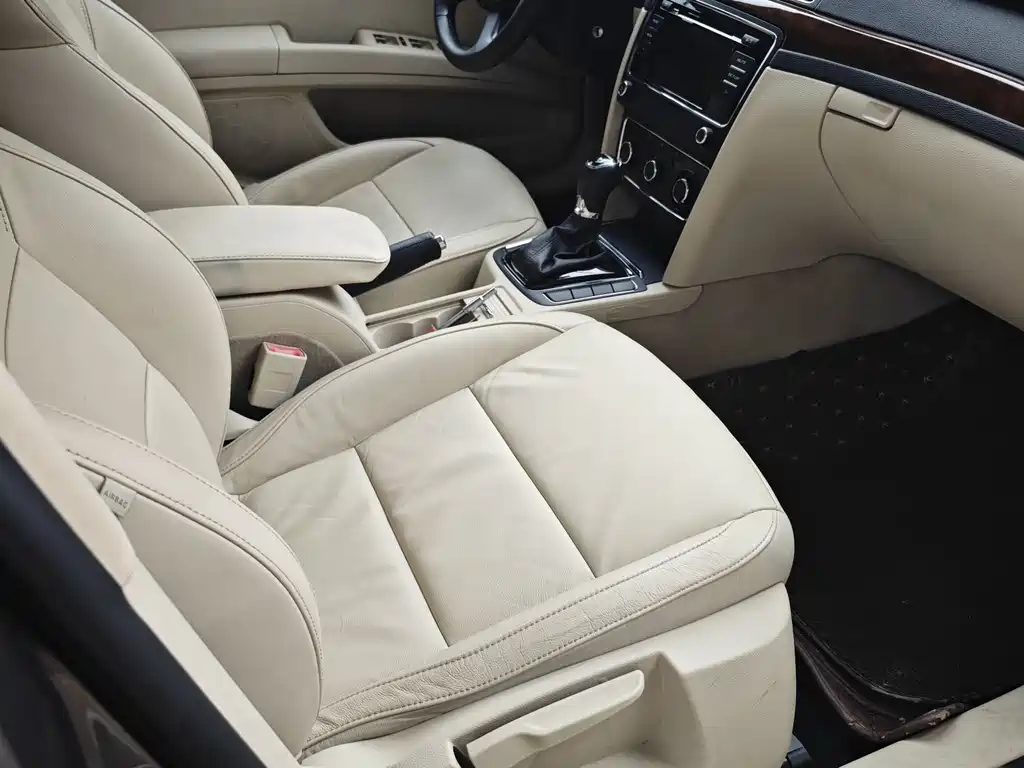 Skoda Superb 2015 — фото 4