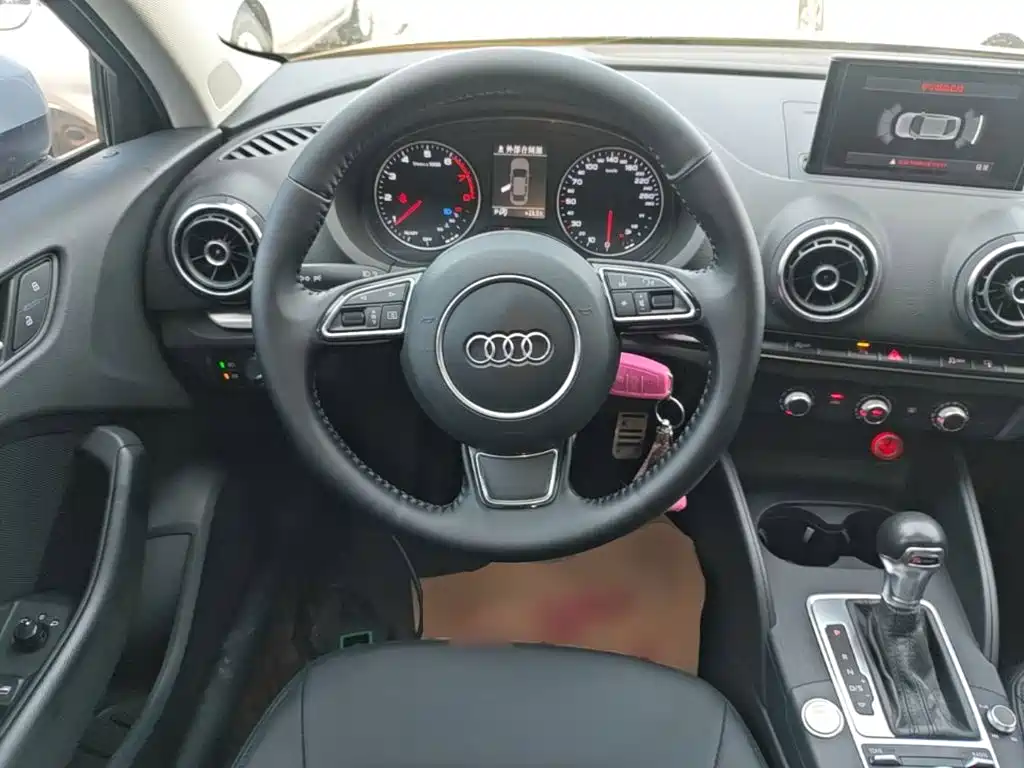 Audi A3 2016 — фото 11