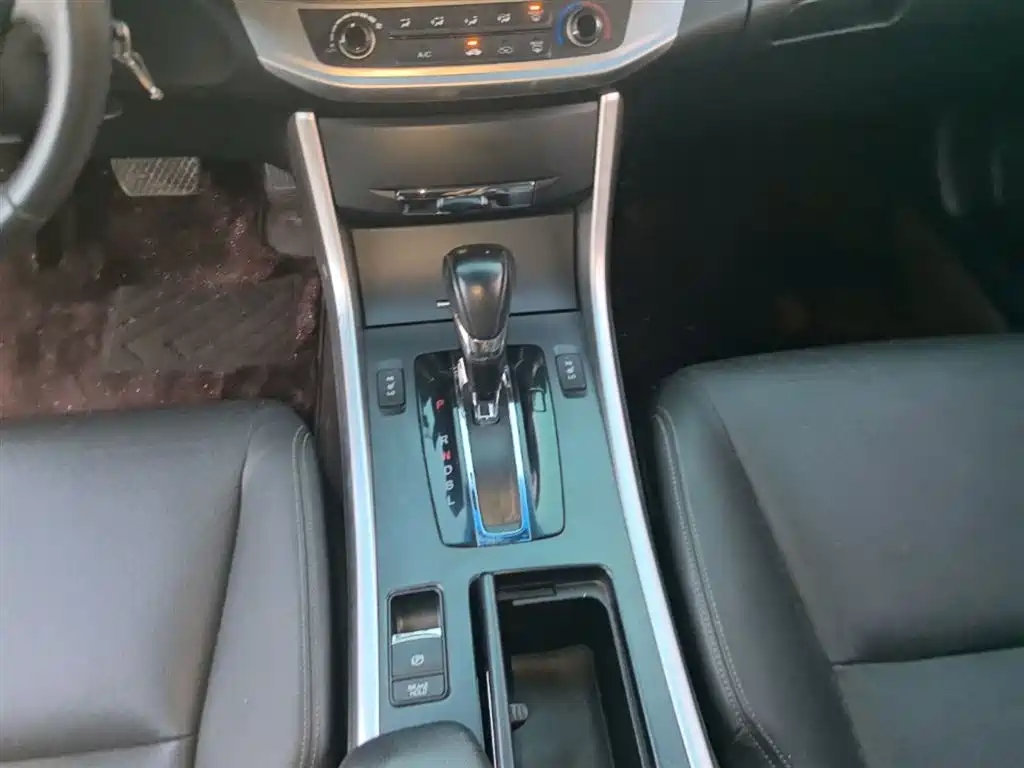 Honda Accord 2016 — фото 14