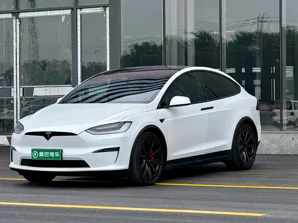 Tesla Model X 2024