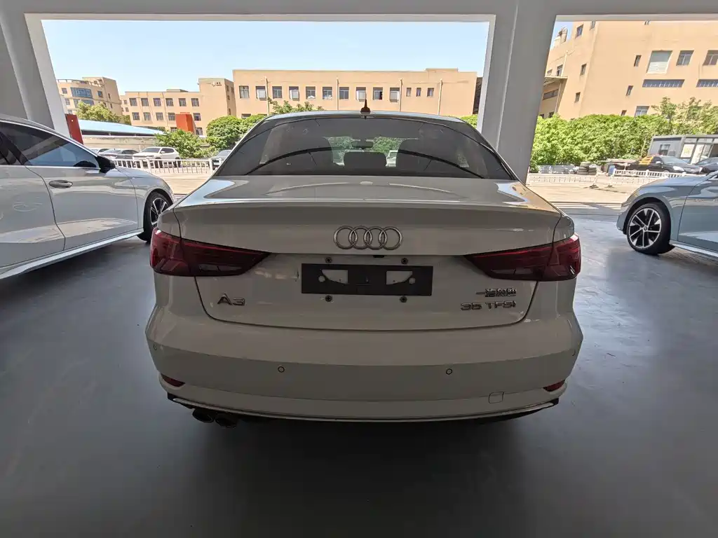Audi A3 2019 — фото 5