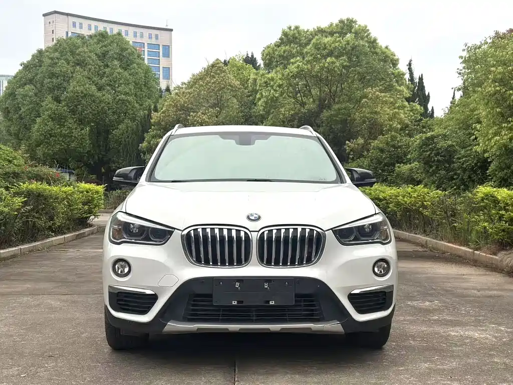 BMW X1 2018 — фото 3