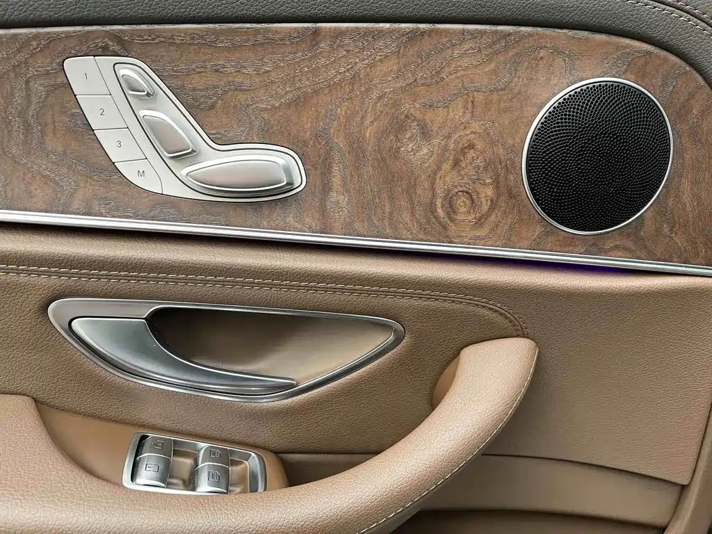 Mercedes-Benz E-Class 2018 — фото 16