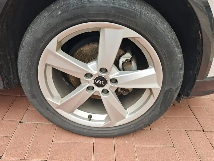 Audi Q2L 2022