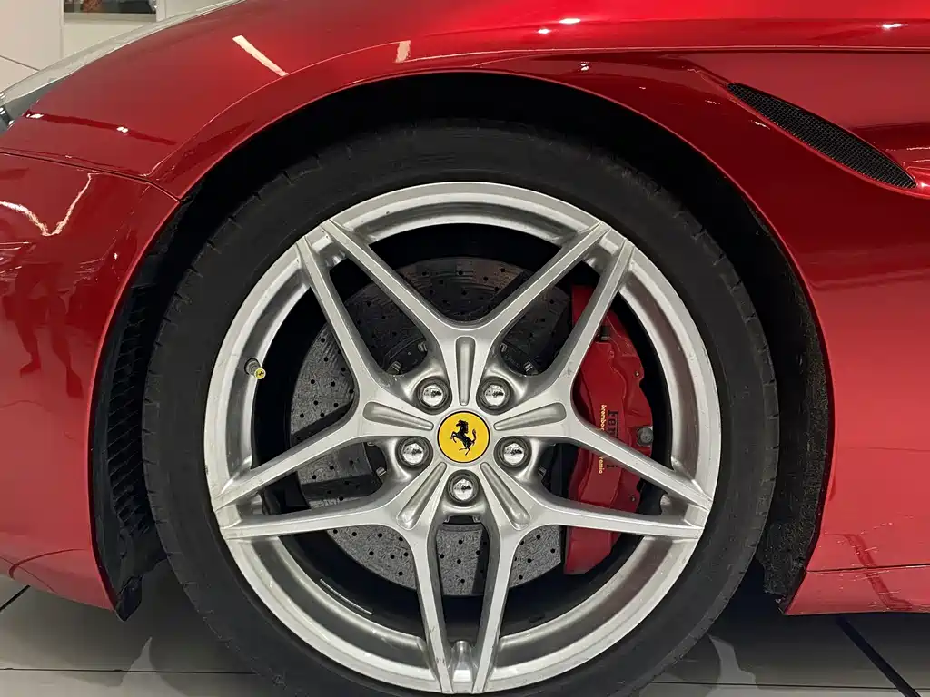 Ferrari California T 2015 — фото 12