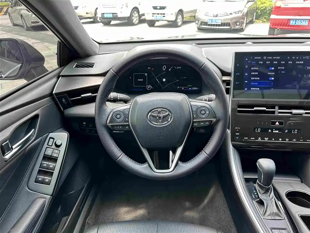 Toyota Avalon 2023 — фото 18