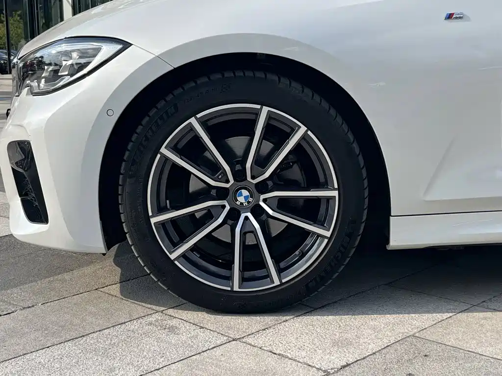 BMW 3 Series 2020 — фото 9