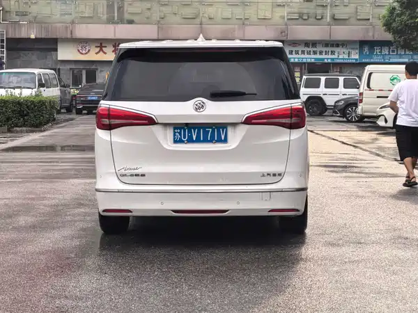Buick GL8 2020