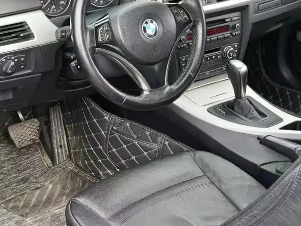 BMW 3 Series 2009