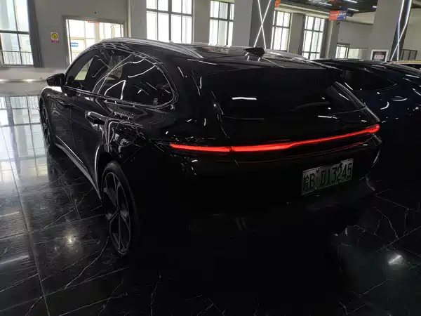 NIO ET5T 2023