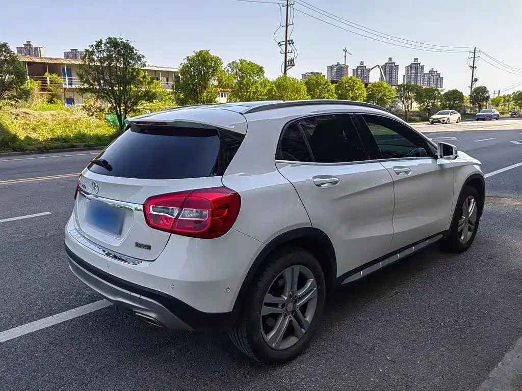 Mercedes-Benz GLA 2016 — фото 17