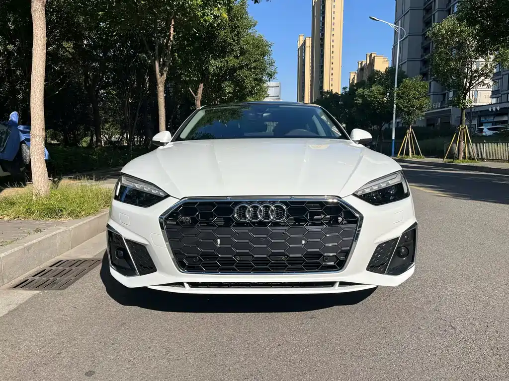 Audi A5 2023 — фото 2