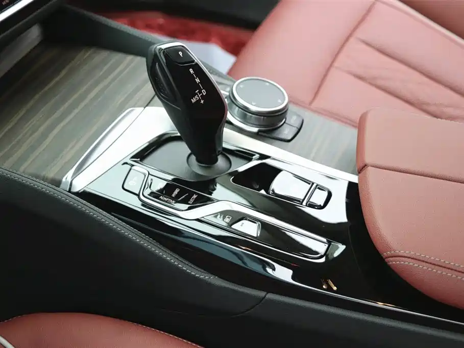 BMW 5 Series New Energy 2022 — фото 14