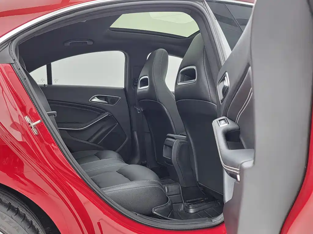 Mercedes-Benz CLA 2018 — фото 11