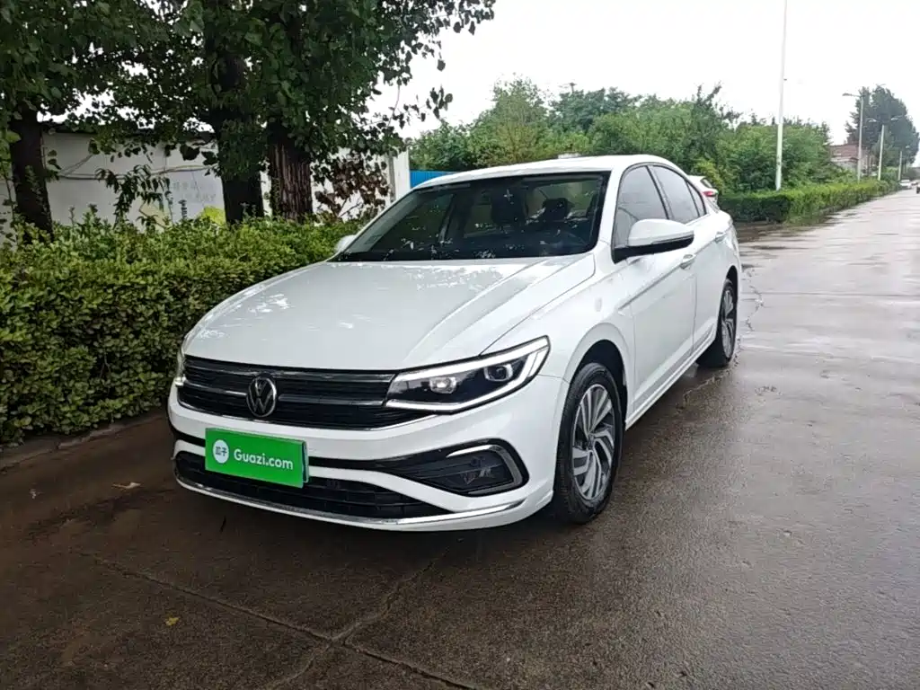 Volkswagen Bora 2023