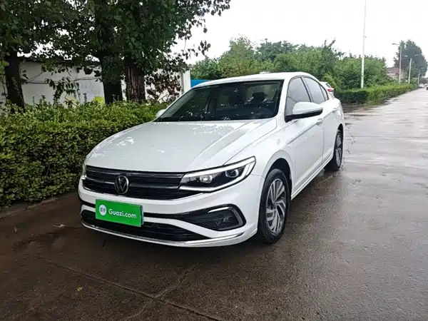 Volkswagen Bora 2023