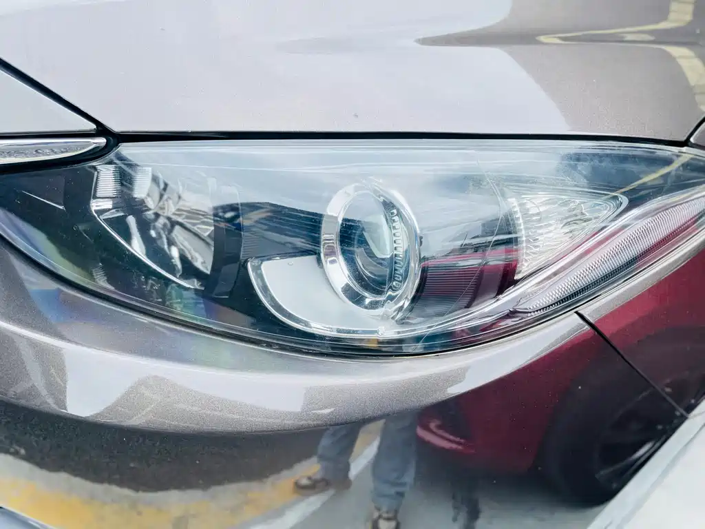 Mazda 3 Axela 2015 — фото 11