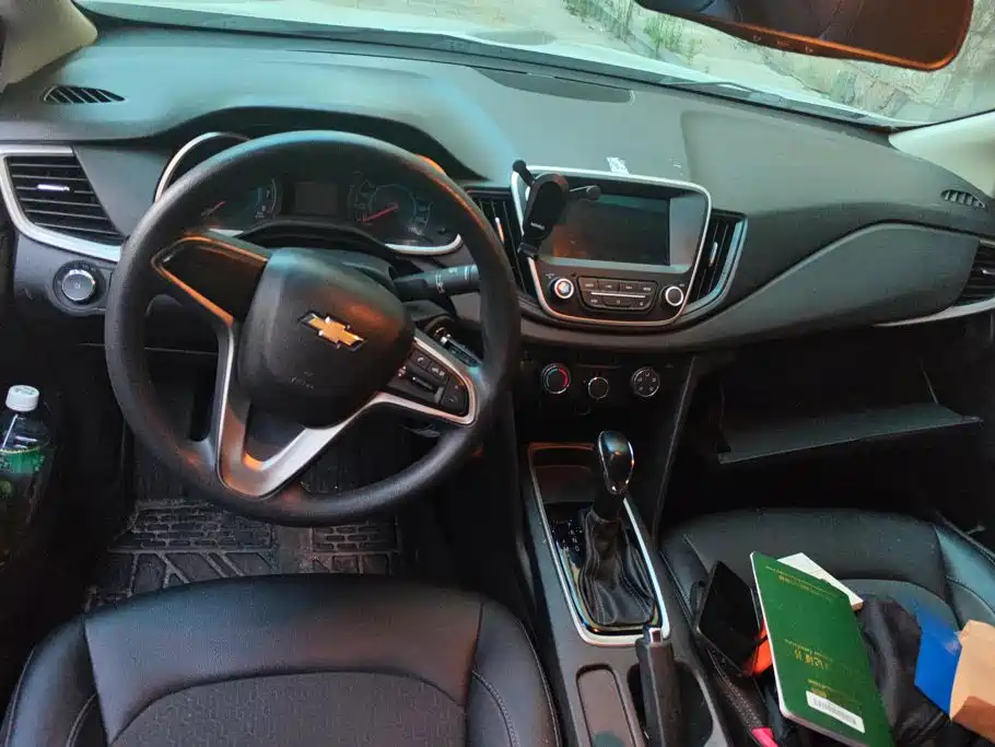 Chevrolet Cavalier 2018 — фото 12