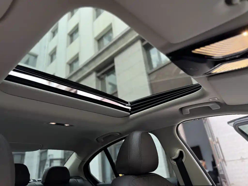 BMW 3 Series 2022 — фото 14