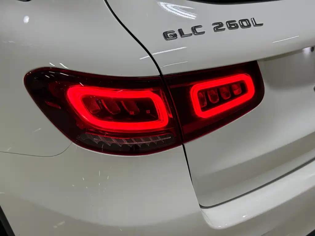Mercedes-Benz GLC 2021 — фото 10