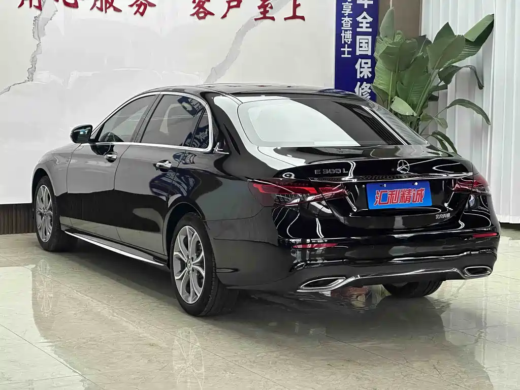 Mercedes-Benz E-Class 2022