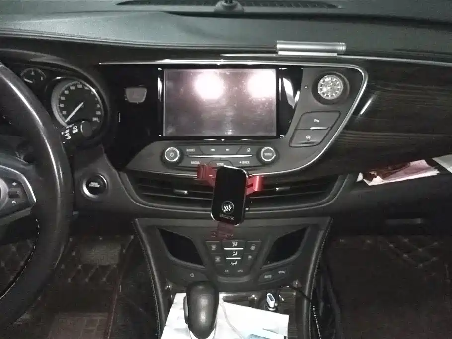 Buick Envision Plus 2018 — фото 13