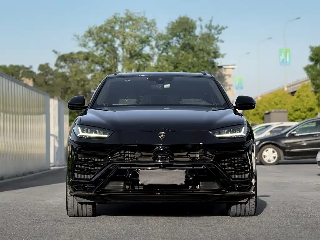 Lamborghini Urus 2019 — фото 2