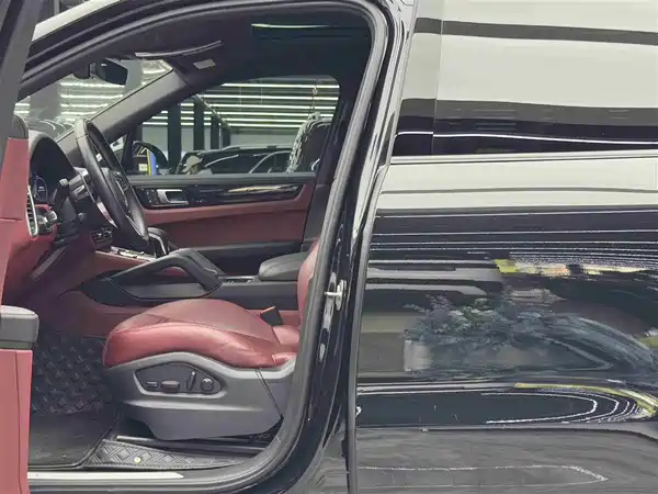 Porsche Cayenne New Energy 2023