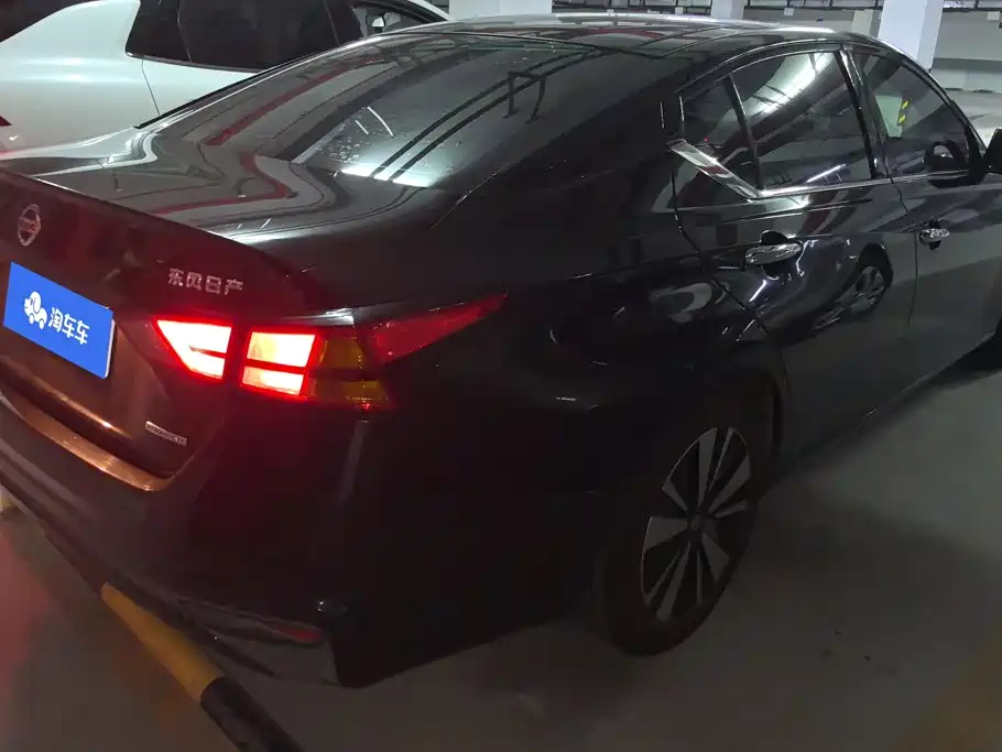 Nissan Teana 2023