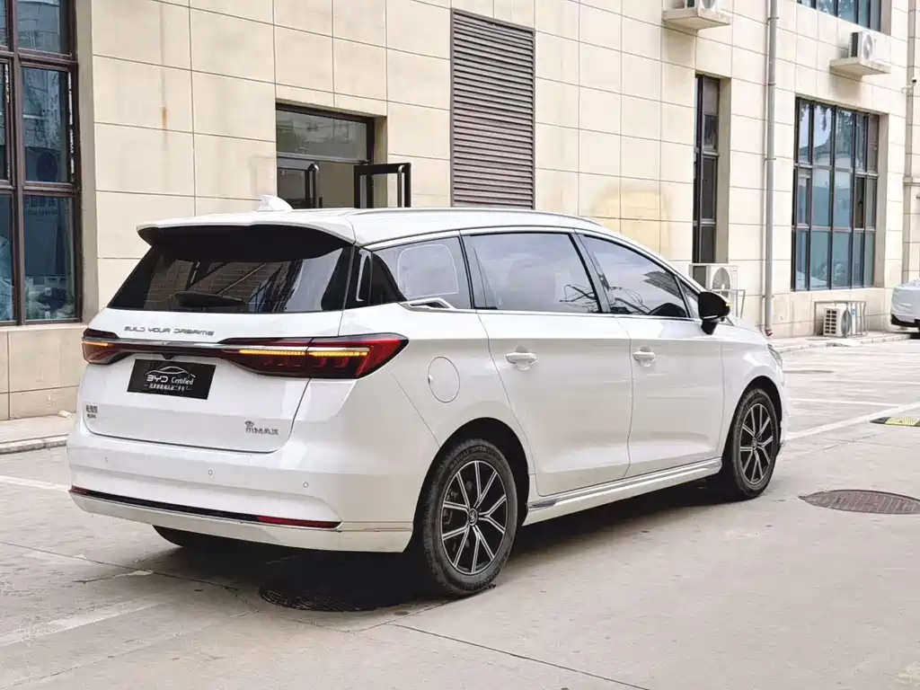 BYD Song MAX New Energy 2022 — фото 20