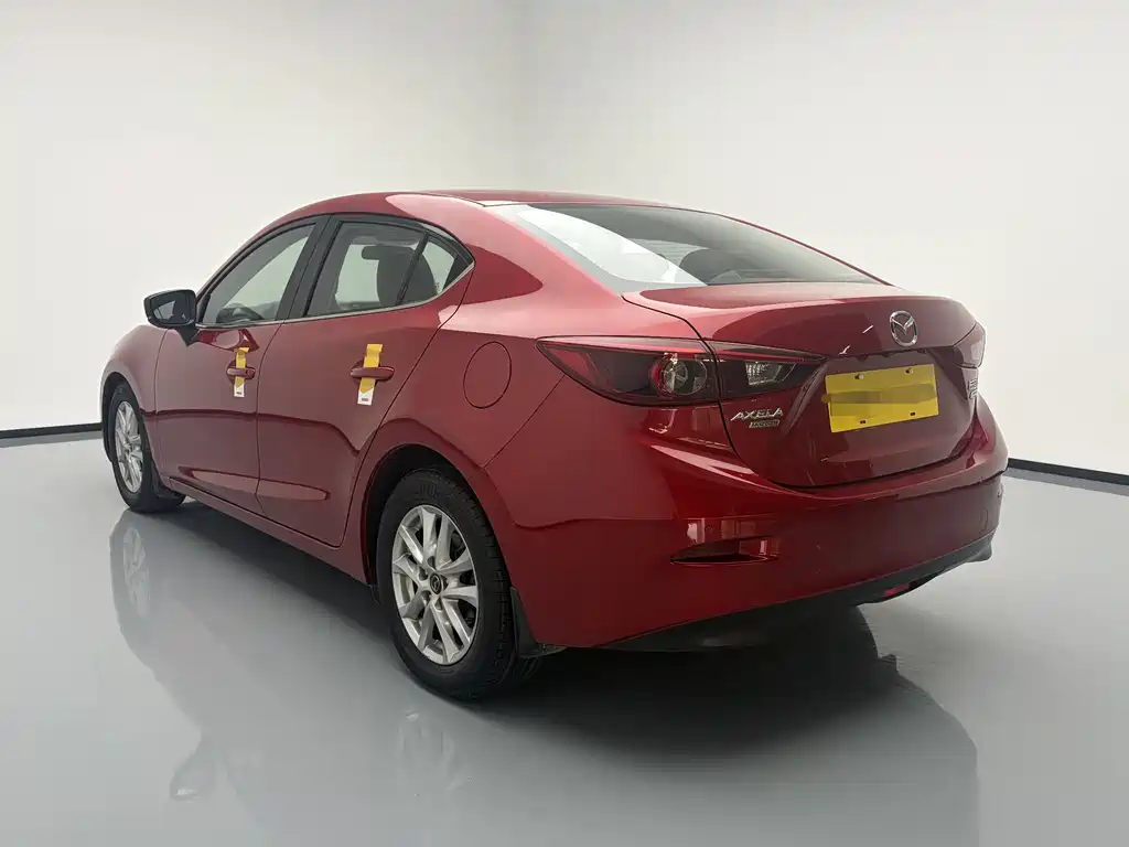 Mazda 3 Axela 2018 — фото 4