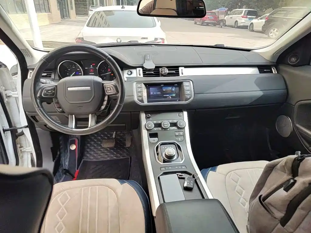 Land Rover Evoque 2017 — фото 10