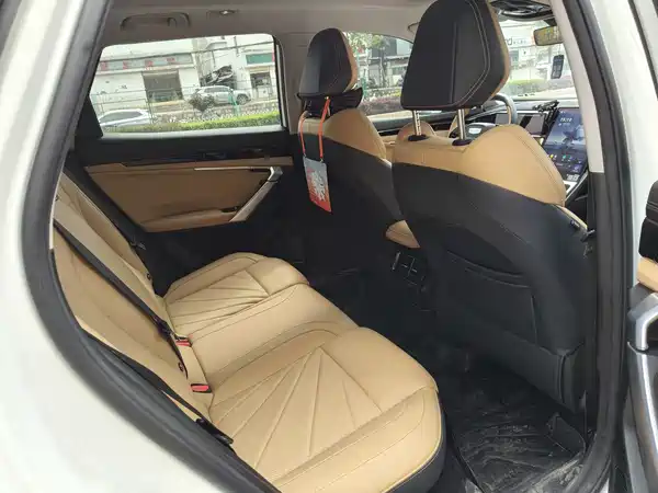 Geely Boyue L 2023
