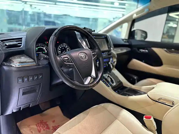 Toyota Vellfire 2019