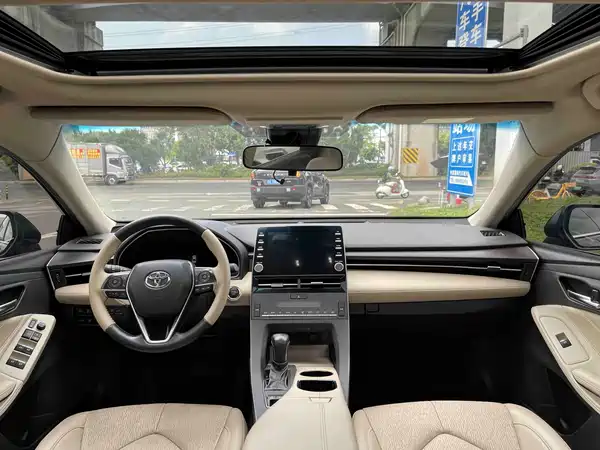Toyota Avalon 2021